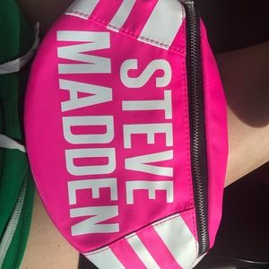 BRAND NEW STEVE MADDEN WAIST BAG WITH TAGS